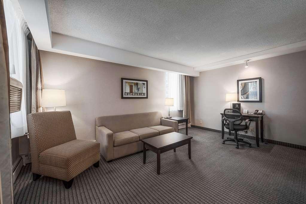 Coast Calgary Downtown Hotel & Suites By Apa Room photo