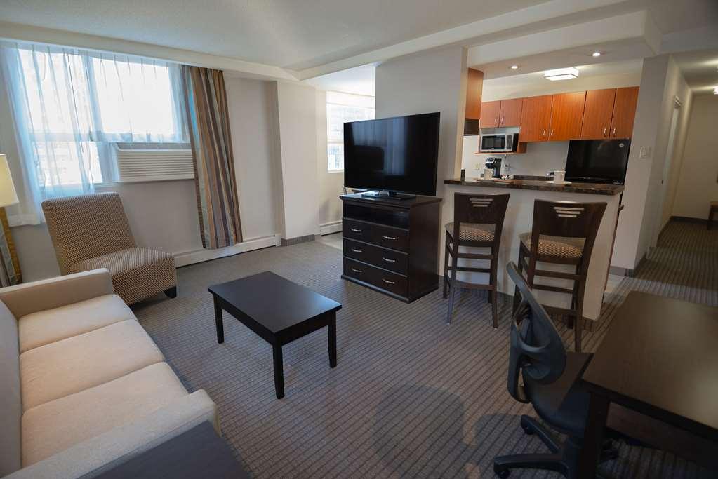 Coast Calgary Downtown Hotel & Suites By Apa Room photo